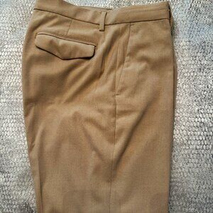 Banana Republic Factory Relaxed Brushed Pleated Pant. NWOT 33x30 Taupe